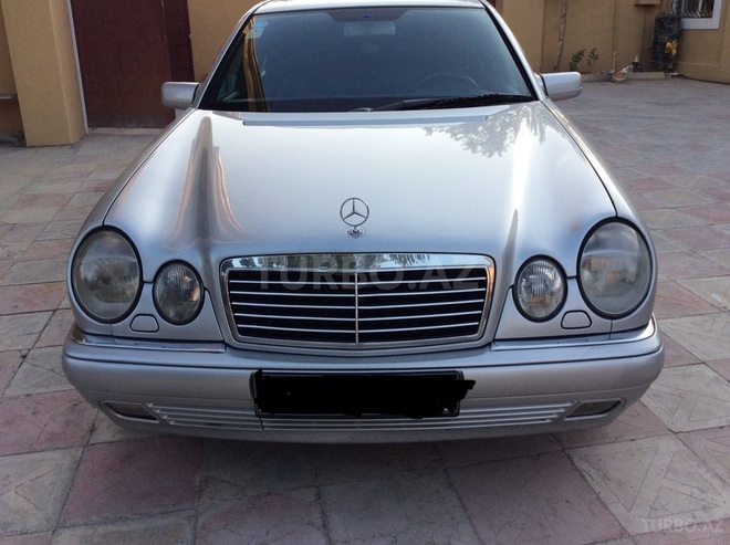 Mercedes E 200 1999, 210,000 km - 2.0 l - Bakı