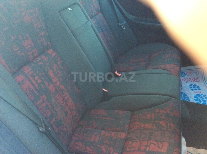 Mercedes E 200 1999, 210,000 km - 2.0 l - Bakı
