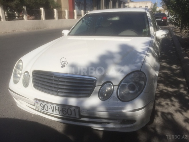 Mercedes E 240 2005, 174,000 km - 2.6 l - Bakı