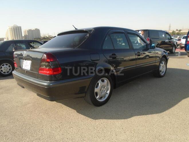 Mercedes C 200 2000, 138,000 km - 2.0 л - Bakı