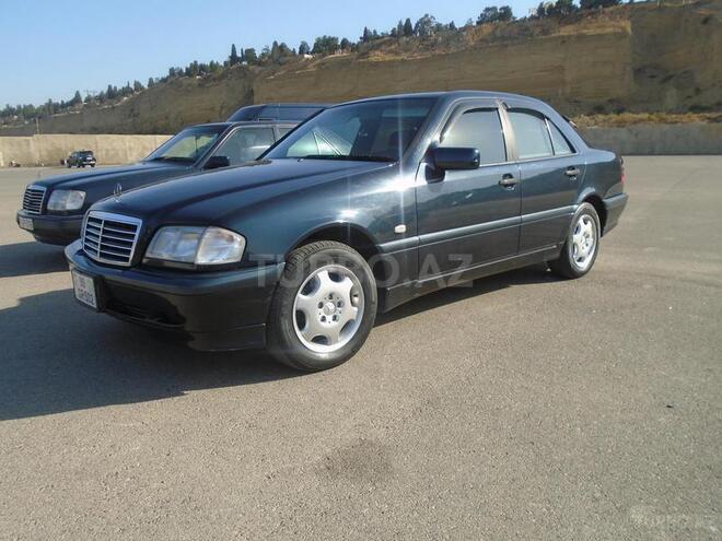 Mercedes C 200 2000, 138,000 km - 2.0 л - Bakı