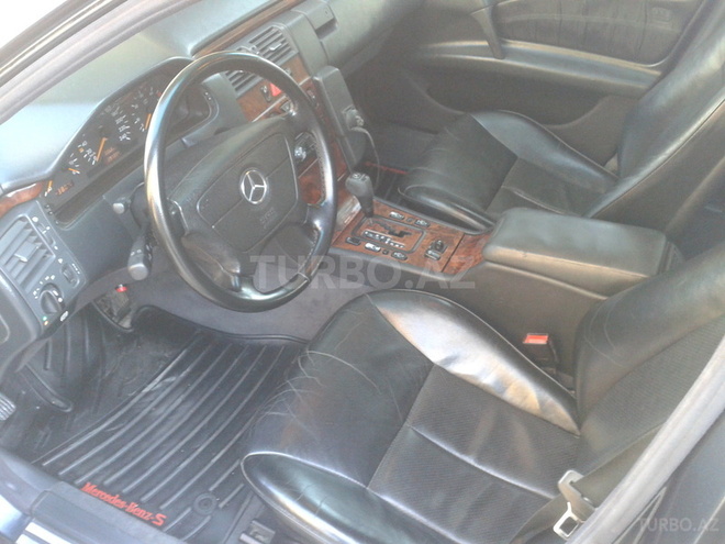 Mercedes E 220 1999, 291,000 km - 2.2 l - Bakı