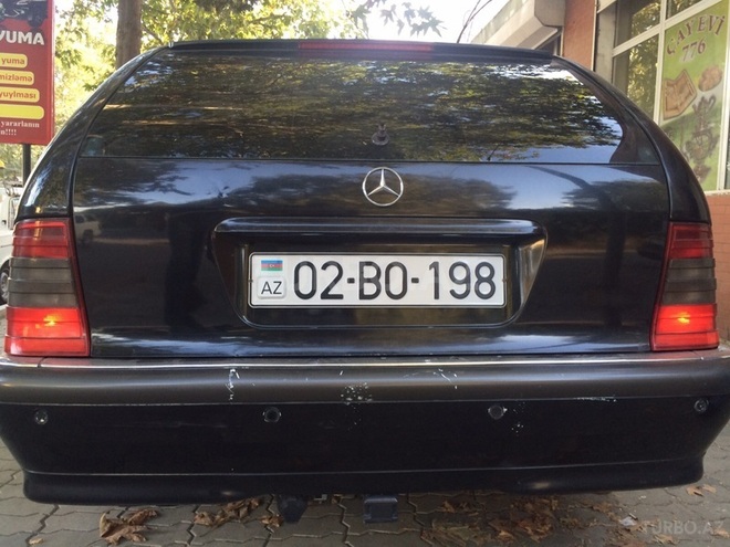 Mercedes C 220 1999, 290,000 km - 2.2 l - Bakı