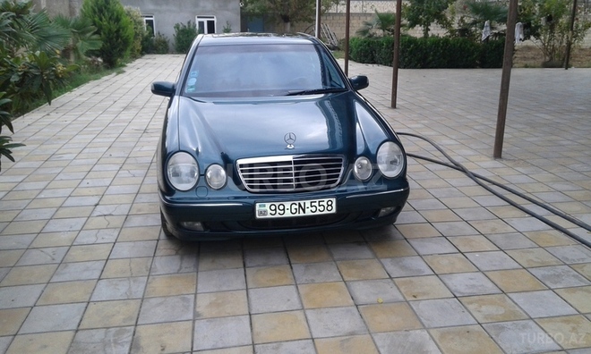 Mercedes E 240 2000, 117,500 km - 2.6 l - Bakı