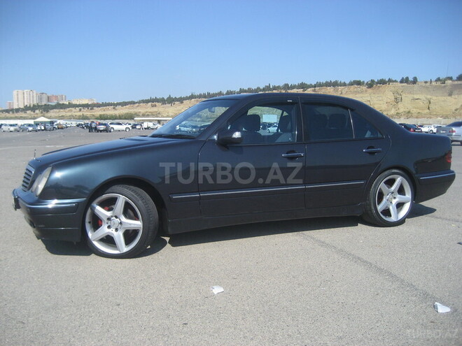 Mercedes E 220 2001, 191,000 km - 2.2 l - Bakı