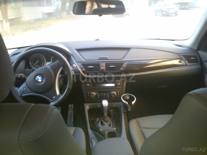 BMW X1 2012, 30,000 km - 2.0 l - Bakı