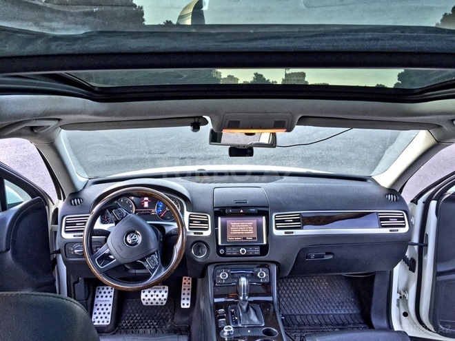 Volkswagen Touareg 2010, 71,000 km - 3.6 l - Bakı
