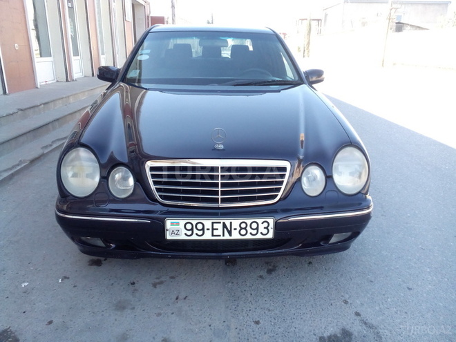 Mercedes E 220 1999, 246,131 km - 2.2 l - Bakı