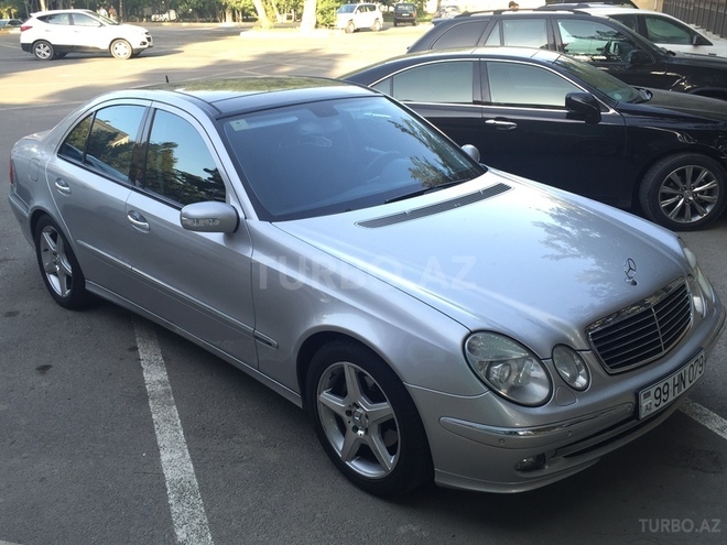Mercedes E 240 2005, 123,400 km - 2.6 л - Bakı