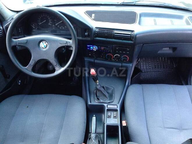 BMW 520 1989, 320,000 km - 2.0 l - Bakı