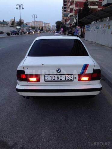 BMW 520 1989, 320,000 km - 2.0 l - Bakı