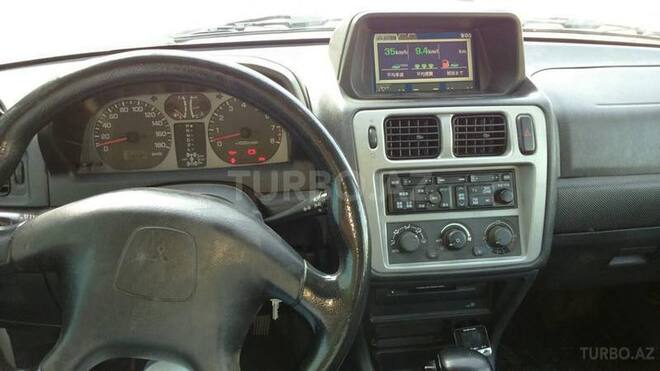 Mitsubishi Pajero io 2000, 150,000 km - 2.0 л - Bakı