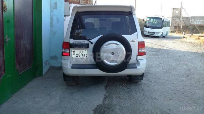 Mitsubishi Pajero io 2000, 150,000 km - 2.0 л - Bakı