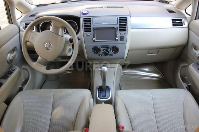 Nissan Tiida 2006, 80,000 km - 1.6 l - Bakı