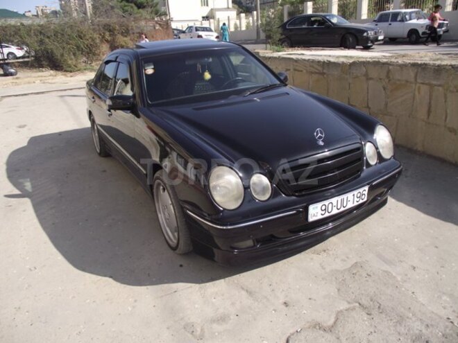 Mercedes E 220 2000, 323,000 km - 2.2 l - Bakı
