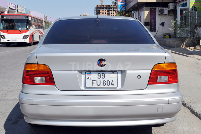 BMW 525 2000, 194,499 km - 2.5 l - Bakı
