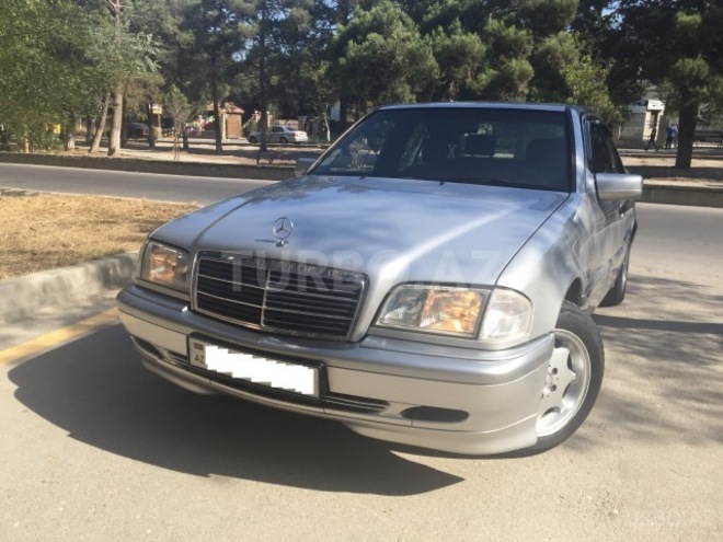 Mercedes C 180 1999, 262,000 km - 1.8 л - Bakı