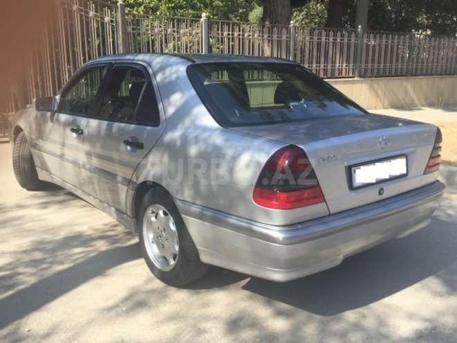 Mercedes C 180 1999, 262,000 km - 1.8 л - Bakı