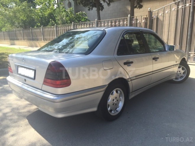 Mercedes C 180 1999, 262,000 km - 1.8 л - Bakı