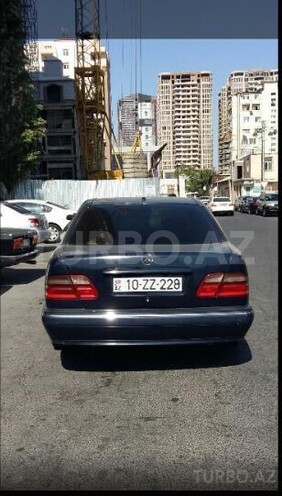 Mercedes E 220 2001, 250,000 km - 0.2 l - Bakı