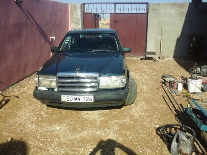 Mercedes E 200 1990, 0 km - 2.5 л - Bakı