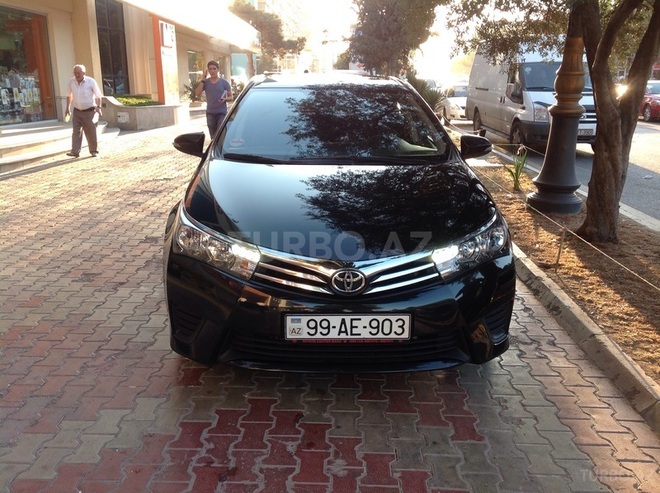 Toyota Corolla 2014, 28,700 km - 1.6 l - Bakı