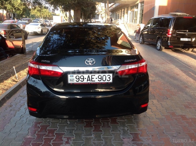 Toyota Corolla 2014, 28,700 km - 1.6 l - Bakı