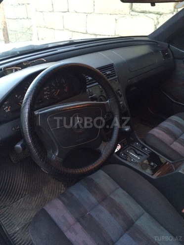 Mercedes C 220 1993, 415,000 km - 2.2 l - Bakı