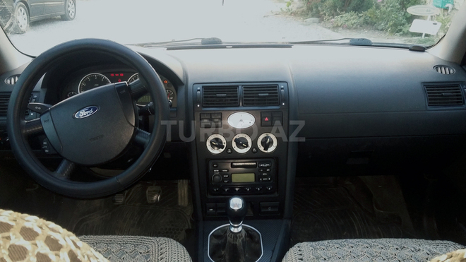 Ford Mondeo 2003, 200,145 km - 1.8 l - Bakı