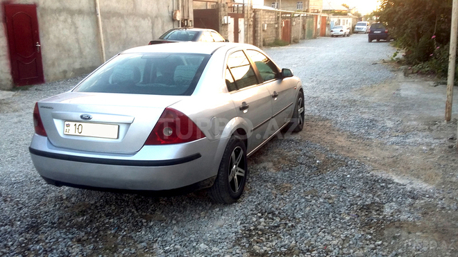 Ford Mondeo 2003, 200,145 km - 1.8 l - Bakı