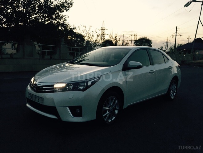 Toyota Corolla 2014, 37,200 km - 1.6 l - Bakı