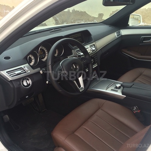 Mercedes E 250 2014, 29,000 km - 2.2 l - Bakı