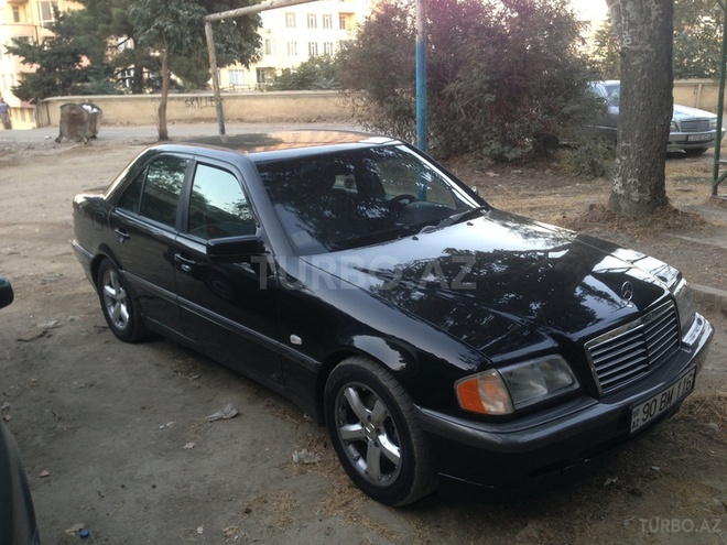 Mercedes C 240 1997, 167,000 km - 2.4 l - Bakı