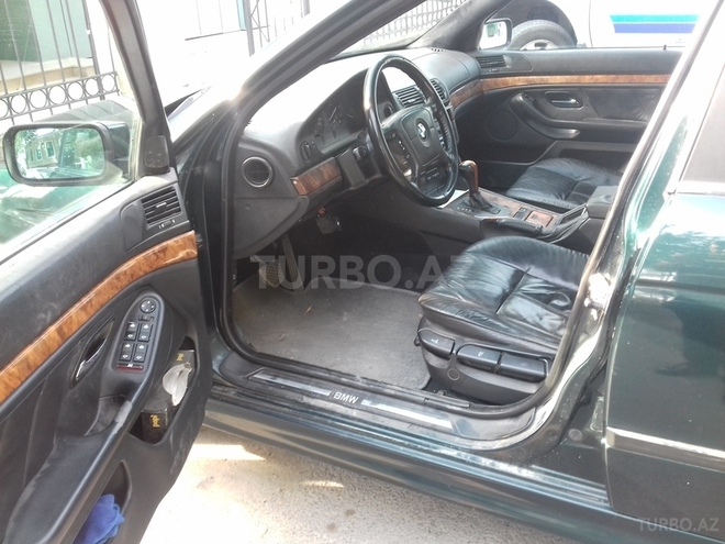 BMW 523 1998, 138,000 km - 2.5 l - Bakı