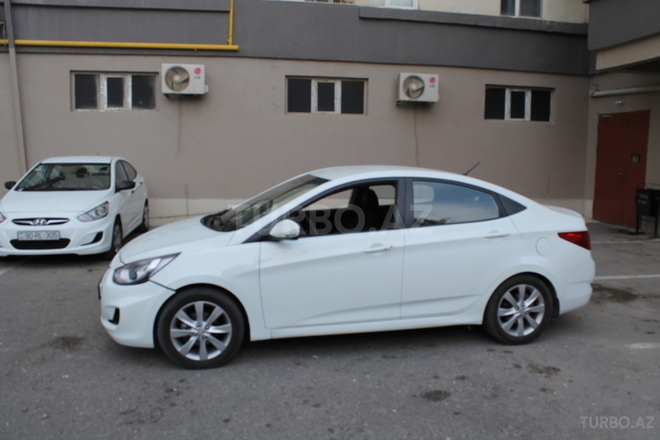 Hyundai Accent 2012, 99,000 km - 1.6 l - Bakı