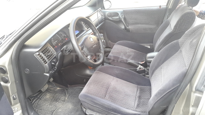 Opel Vectra 1997, 235,000 km - 1.8 l - Bakı