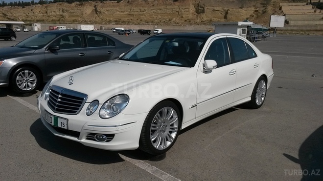 Mercedes E 220 2009, 111,000 km - 2.2 l - Bakı