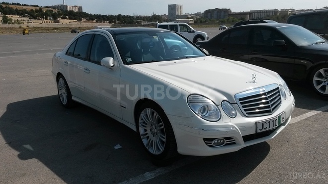 Mercedes E 220 2009, 111,000 km - 2.2 l - Bakı