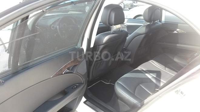 Mercedes E 220 2009, 111,000 km - 2.2 l - Bakı