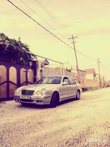 Mercedes E 220 1999, 190,000 km - 2.2 l - Bakı