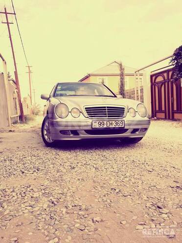 Mercedes E 220 1999, 190,000 km - 2.2 l - Bakı