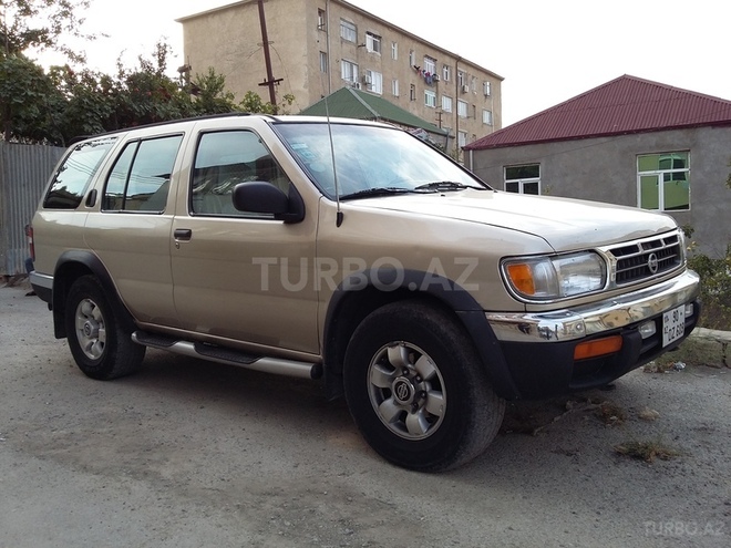 Nissan Pathfinder 1999, 380,000 km - 3.3 l - Bakı