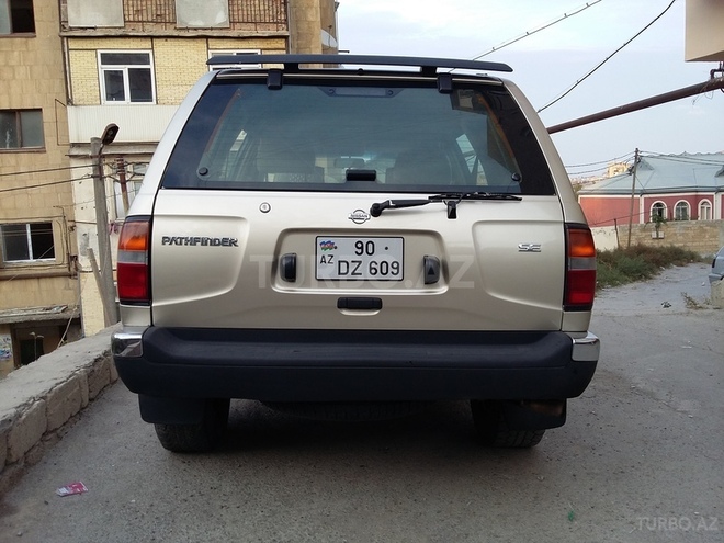 Nissan Pathfinder 1999, 380,000 km - 3.3 l - Bakı