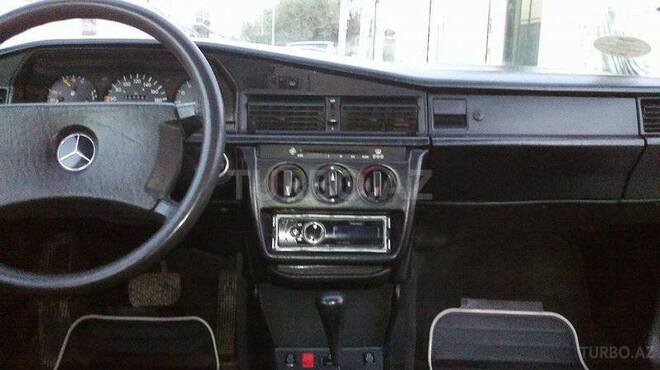 Mercedes 190 1991, 300,000 km - 1.8 л - Bakı