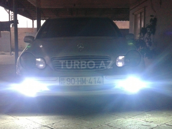 Mercedes C 200 2000, 239,000 km - 2.0 л - Bakı
