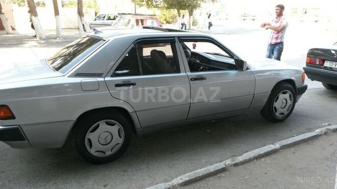 Mercedes 190 1993, 150,000 km - 2.0 l - Bakı
