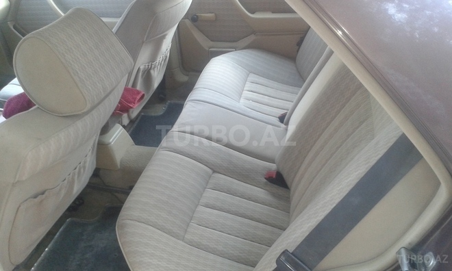 Mercedes E 220 1993, 350,000 km - 2.2 l - Bakı