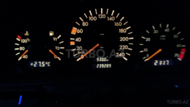 Mercedes E 230 1997, 240,000 km - 2.3 l - Bakı