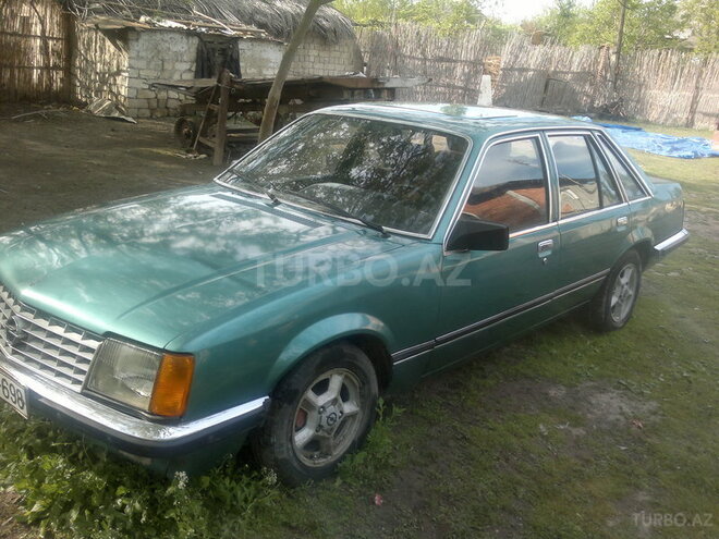 Opel  1986, 250,000 km - 2.2 l - Bakı