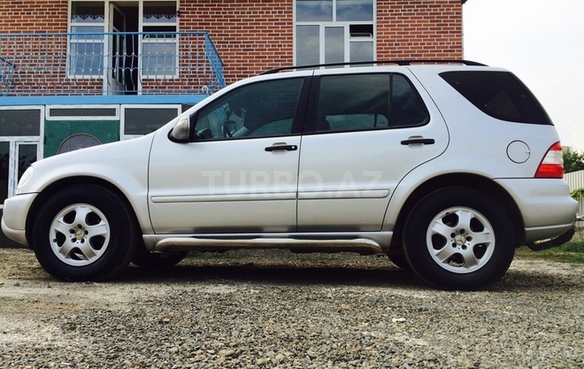 Mercedes ML 320 2002, 190,000 km - 3.2 l - Bakı